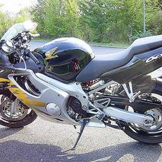 Honda CBR 600 F4