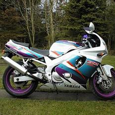 Yamaha FZR 600 R