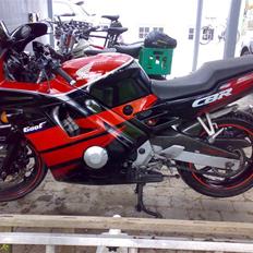 Honda cbr 600 f2
