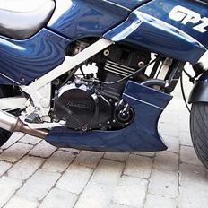 Kawasaki GPZ 500 S SOLGT