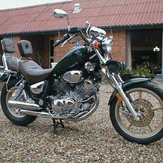 Yamaha XV700