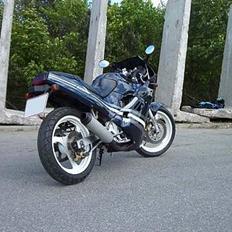 Suzuki gsx-R 250
