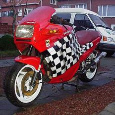 Ducati 906 paso