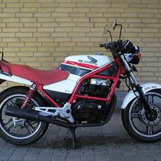 Honda CB 450 S