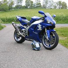 Yamaha yzf r1