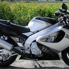 Yamaha YZF1000