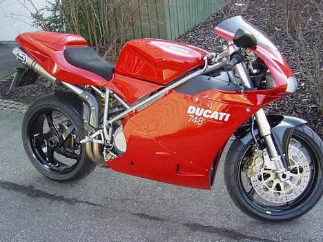 Ducati 748 SOLGT!!!  - 6 gange klarlak billede 1
