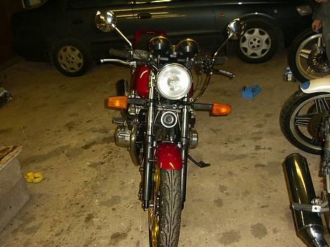 Honda CB 1100 F - Derefter bliver blinklysene skiftet ud... billede 4