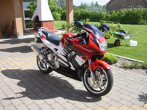 Honda CBR 600 F3(er solgt) billede 2