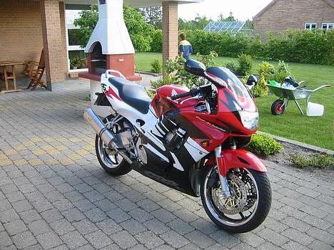 Honda CBR 600 F3(er solgt) billede 5