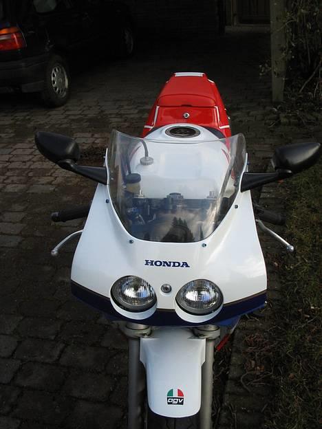 Honda VFR 400R NC30 billede 5