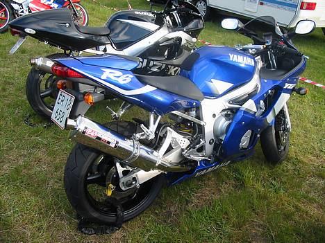 Yamaha YZF R6 billede 1