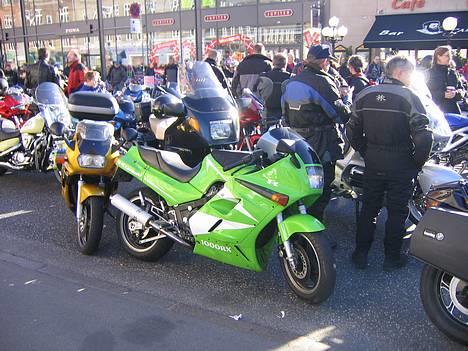 Kawasaki GPZ1000rx billede 9