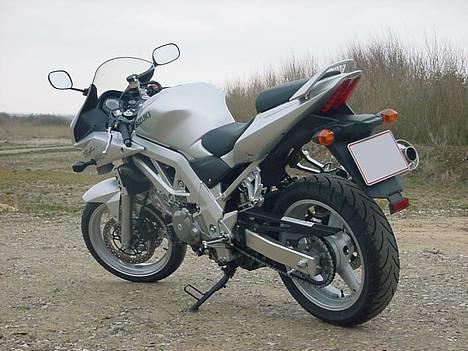 Suzuki SV650S k3 -[SOLGT]- - Som den så ud fra ny billede 2