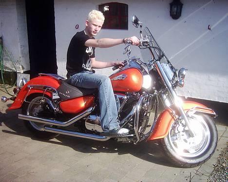 Suzuki VL 1500 - Knægten er også "bidt" billede 8