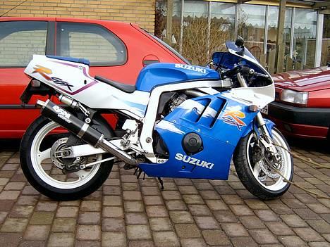 Suzuki gsxr 400 billede 3