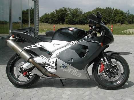 Aprilia RSV 1000 billede 1