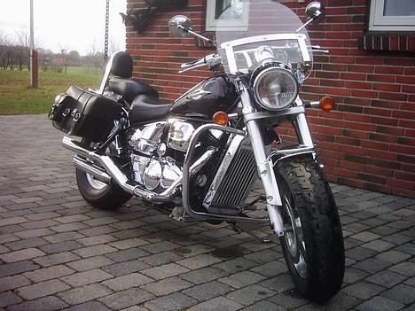 Suzuki VZ 800 Marauder billede 4