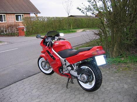 Honda VFR 750 F billede 6