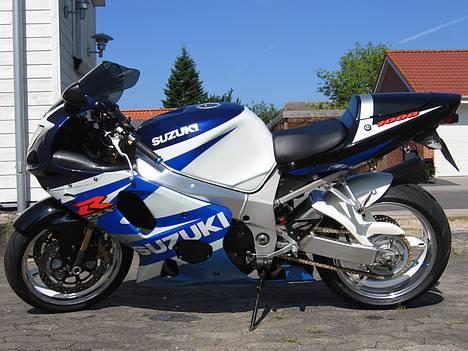 Suzuki GSX-R 1000 K1 billede 1