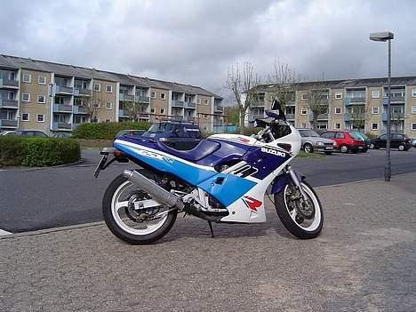 Suzuki GSXR 250 SOLGT billede 1