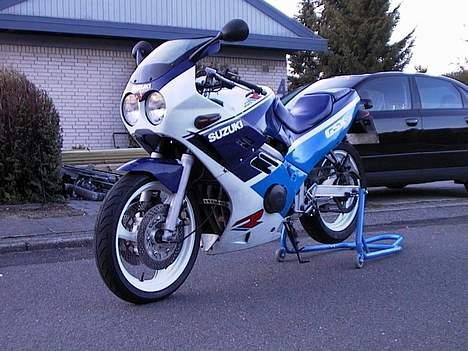 Suzuki GSXR 250 SOLGT billede 2