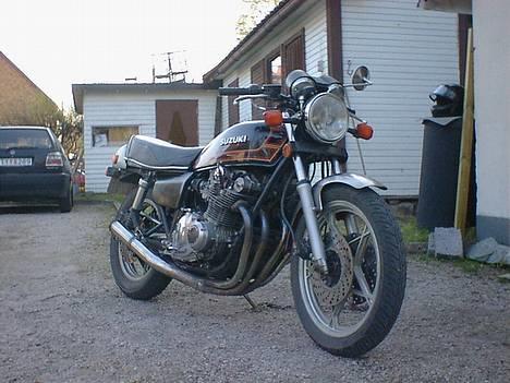 Suzuki GS 1000 - Sukan har gått ca:5300 km och  fungerar fint.  Live to ride Ride to live billede 1