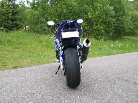 Yamaha yzf r1 billede 4