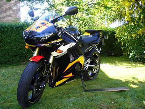 Yamaha YZF R6 R46 billede 1