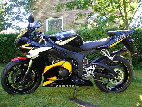 Yamaha YZF R6 R46 billede 2
