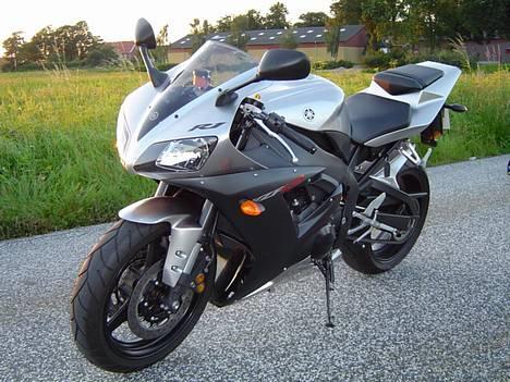 Yamaha YZF-R1 billede 4