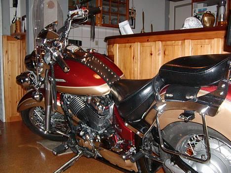 Yamaha xvs 650  dragstar classic - vinteropbevaring i køkkenet billede 8