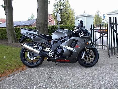 Honda CBR900RR Fireblade SOLGT billede 4