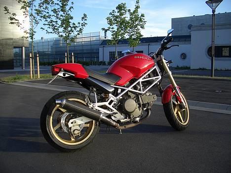 Ducati M600 billede 1