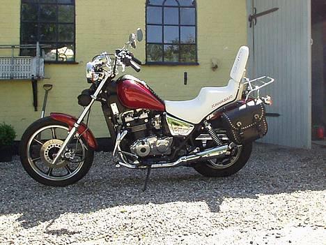Kawasaki ltd454. - her er den med sit nye sæde på lavet af www.annbro.dk  billede 1