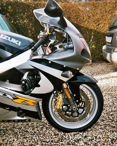 Suzuki gsxr 1000 k1