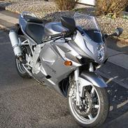 Hyosung GT 650 R
