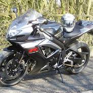 Suzuki GSXR 750 K7