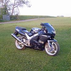 Kawasaki ZX9R (solgt)