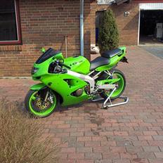 Kawasaki Min gamle zx6r