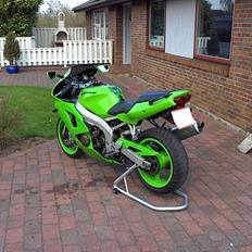 Kawasaki Min gamle zx6r