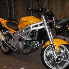 Hyosung gt 650 comet