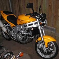 Hyosung gt 650 comet