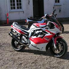 Suzuki gsxr