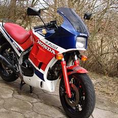 Honda VF 500 F2   ***Solgt***