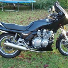 Yamaha XJ 900