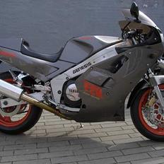 Yamaha FZR 1000