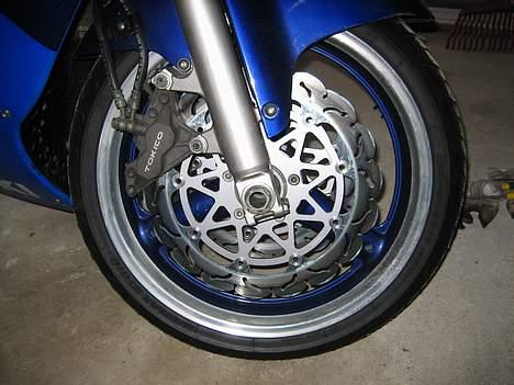 Suzuki GSXR600 >SOLGT< - mine nye lækre skiver. billede 3