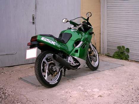 Suzuki GSXR 250 Solgt billede 3