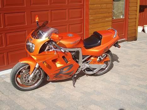 Suzuki GSXR 1100 solgt billede 7